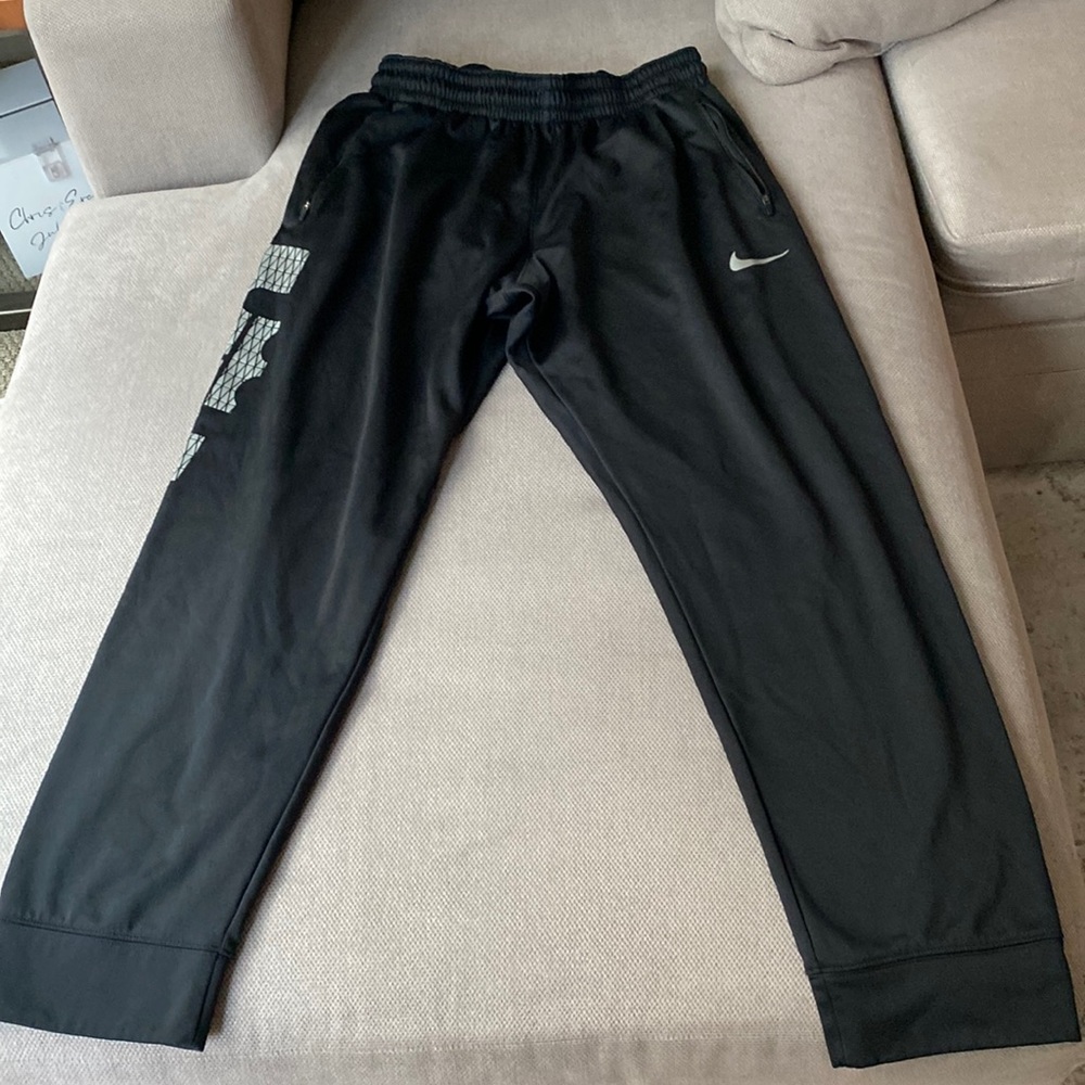 Men’s xl nike Lebron sweats